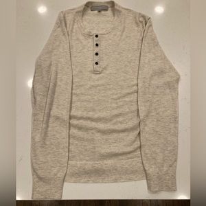 Neumann Marcus Light Sweater Henley